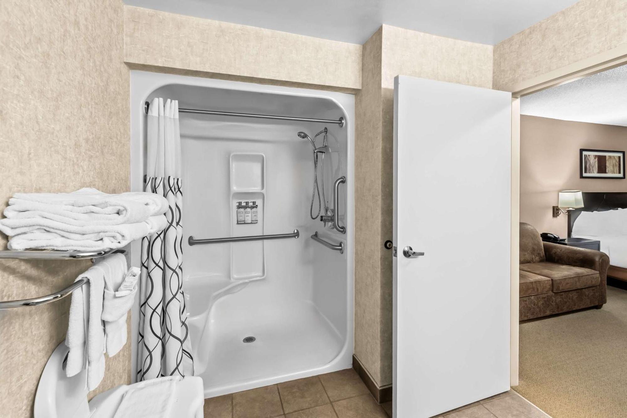 Heartland Inn & Suites, Surestay Collection By Best Western Park Rapids 외부 사진