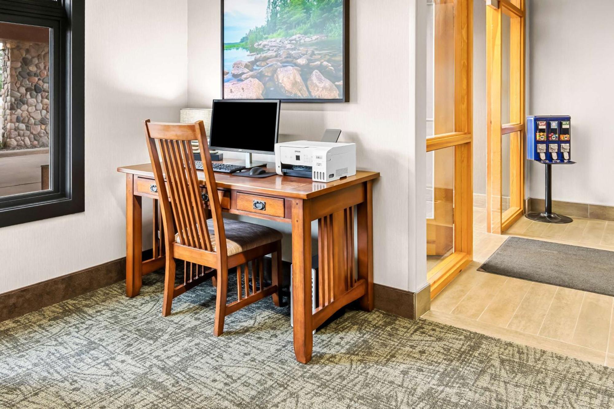 Heartland Inn & Suites, Surestay Collection By Best Western Park Rapids 외부 사진